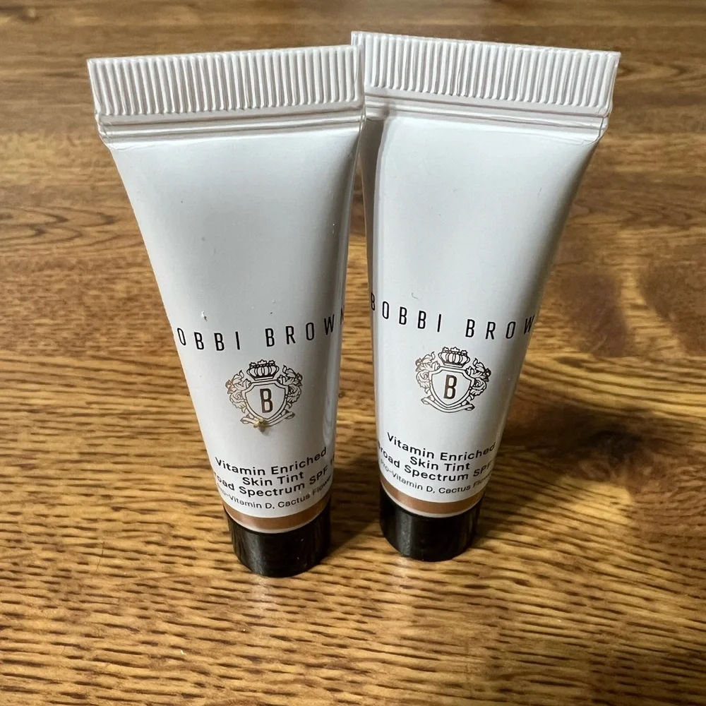 2x Bobbi Brown Vitamin Enriched Skin Tint SPF 15 Golden 4 Mini Size .24fl oz/7ml